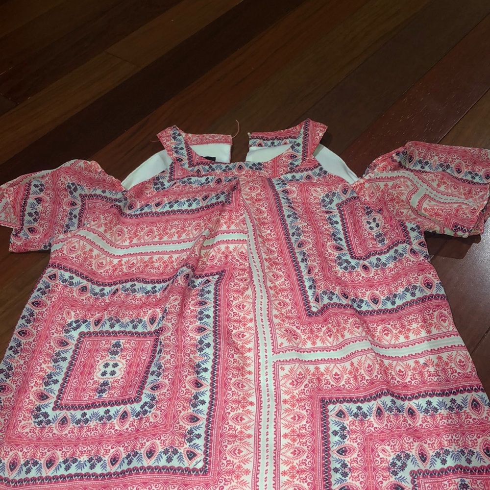 cold shouldered shirt